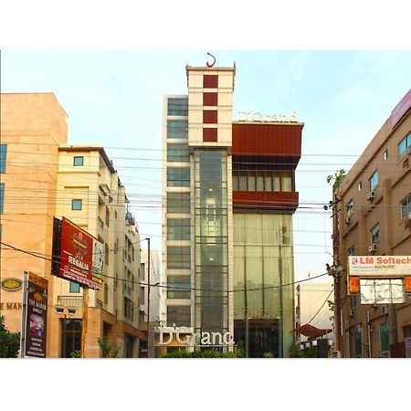 Hotel D Grand, บาแรลลี ภายนอก รูปภาพ